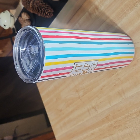 GREAT WOLF LODGE DRINK CARAFFE - Picture 3 of 9